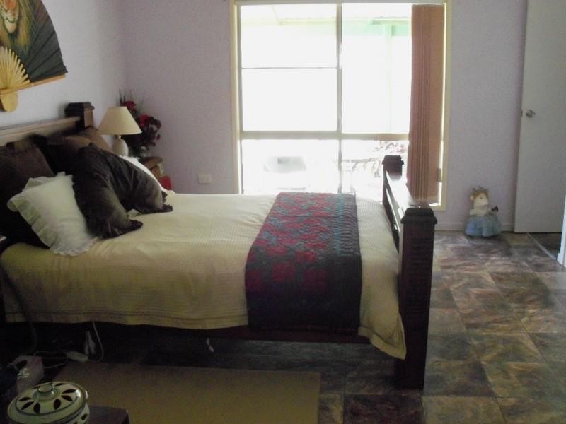 97 E Nanango Road, Nanango QLD 4615