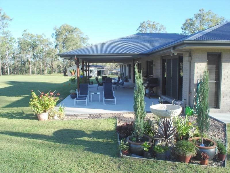 35 Tara Avenue, Nanango QLD 4615