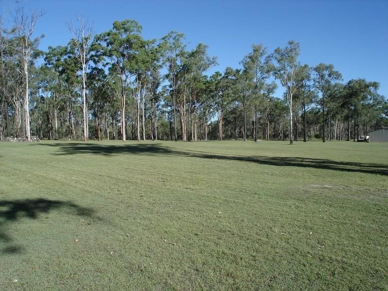 35 Tara Avenue, Nanango QLD 4615