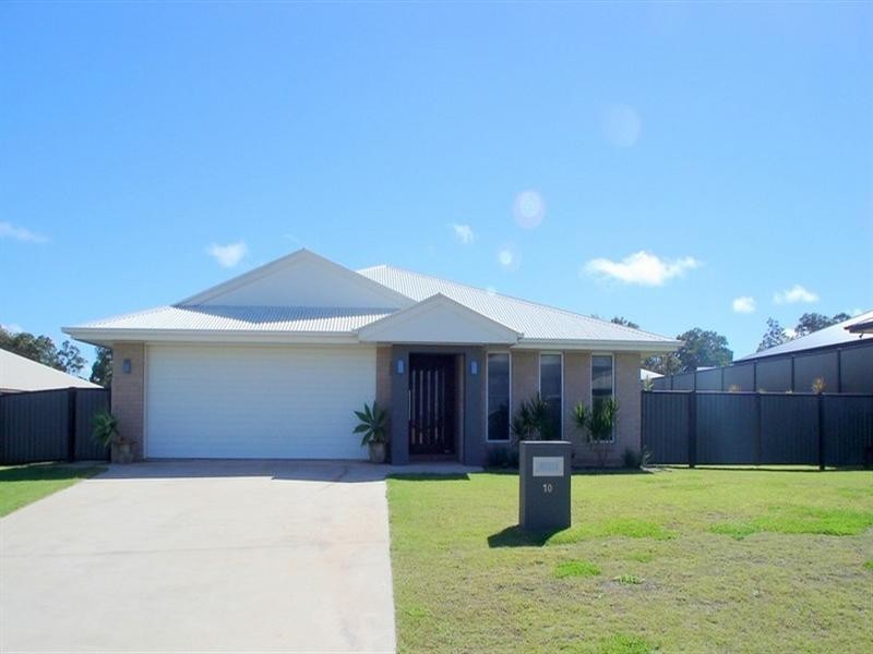 10 Allan Place, Kingaroy QLD 4610