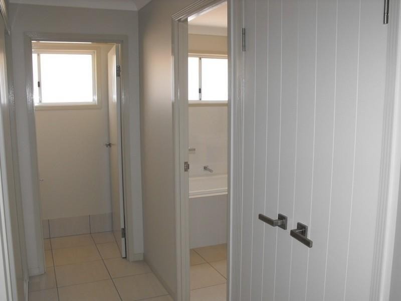 10 Allan Place, Kingaroy QLD 4610