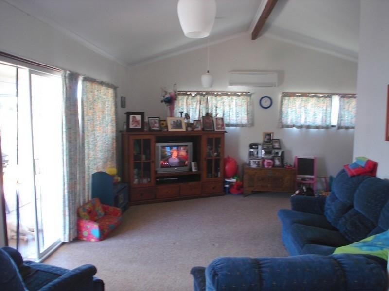 14 Windsor Circuit, Kingaroy QLD 4610