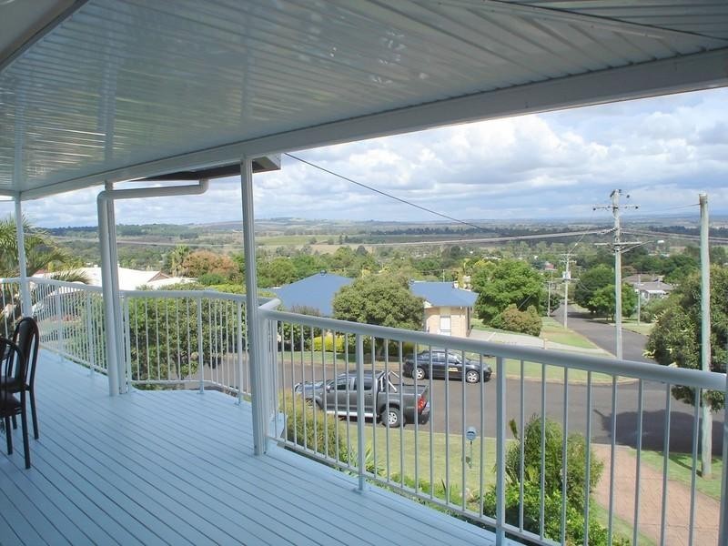 38 Adermann Drive, Kingaroy QLD 4610