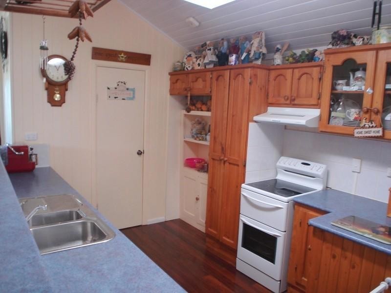 741 Kawl Kawl Road, Mondure QLD 4611