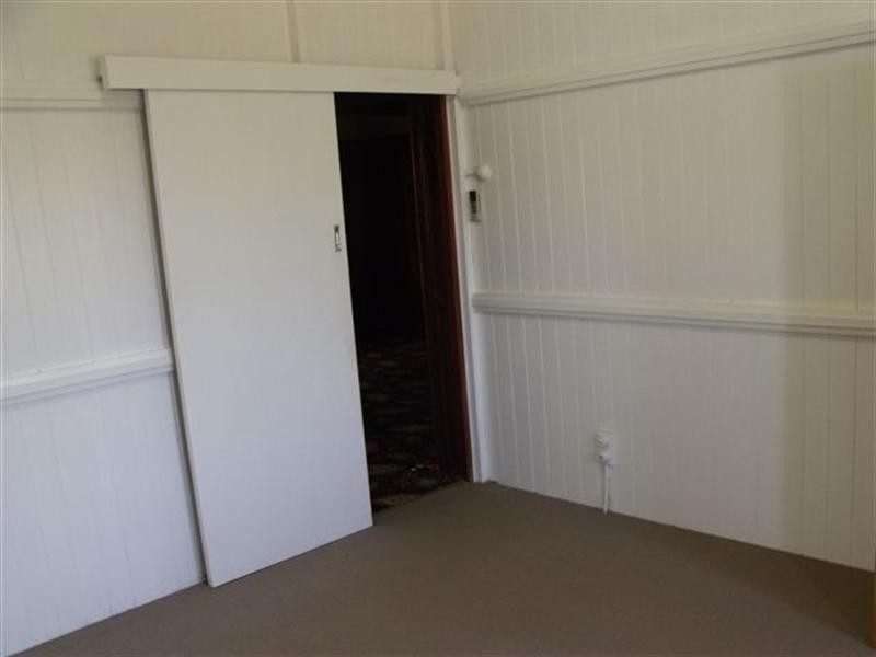 4 Gladys Street, Kingaroy QLD 4610