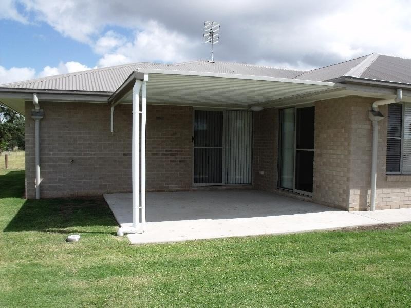 38 Rosella Parade, Kingaroy QLD 4610
