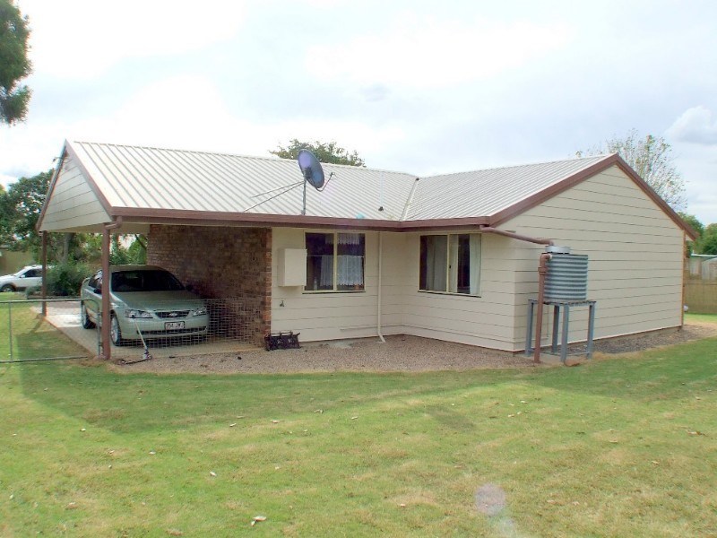 10A Gwen Street, Kingaroy QLD 4610