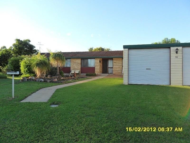 16 Eagle Street, Nanango QLD 4615