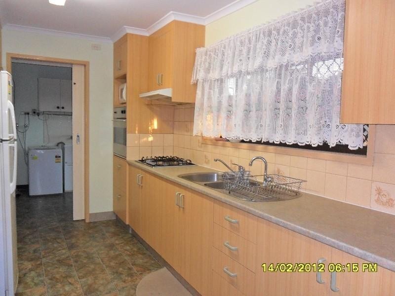 16 Eagle Street, Nanango QLD 4615