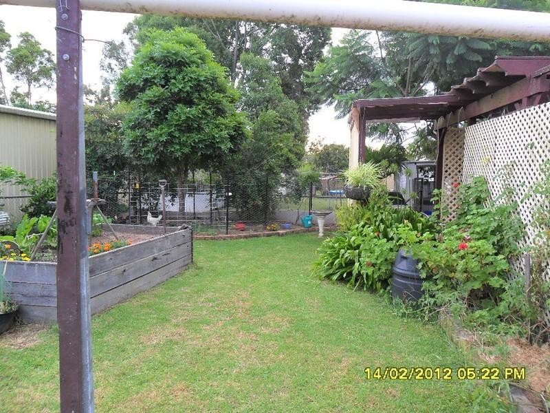 16 Eagle Street, Nanango QLD 4615