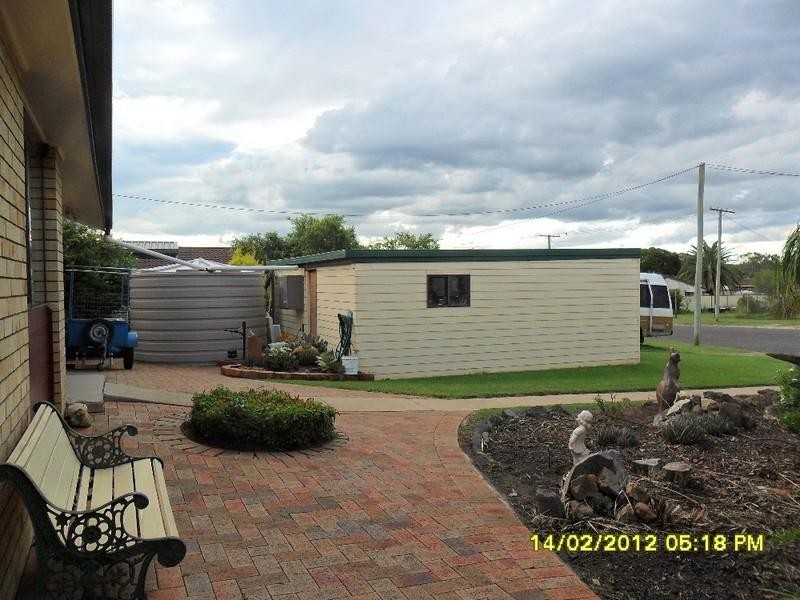 16 Eagle Street, Nanango QLD 4615