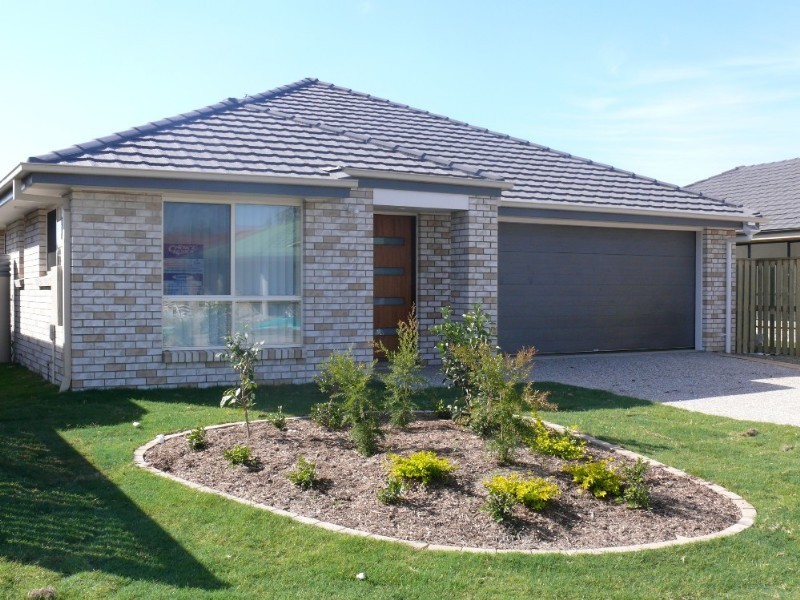 16 Runway Drive, Upper Coomera QLD 4209