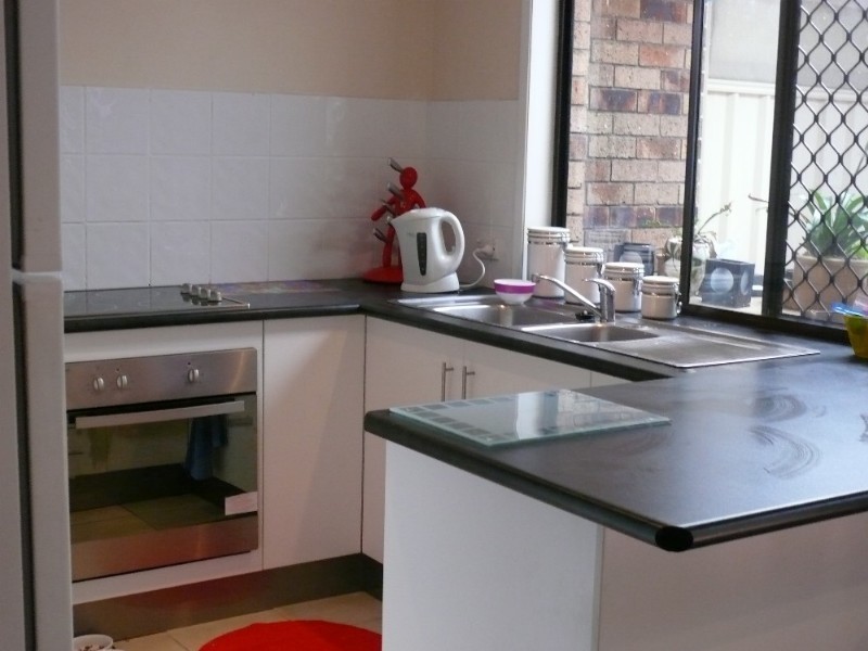 2/18 Columbia Court, Oxenford QLD 4210