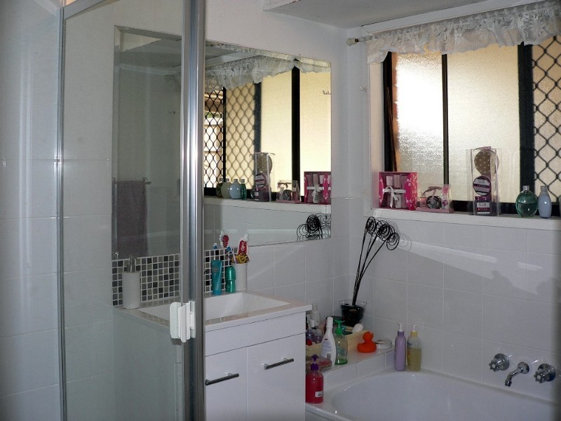 2/18 Columbia Court, Oxenford QLD 4210