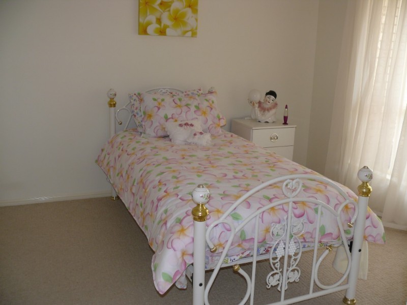 41 Carter Street, Pacific Pines QLD 4211