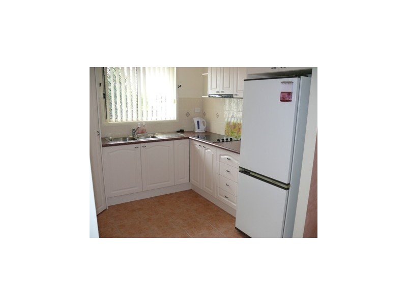 41 Carter Street, Pacific Pines QLD 4211