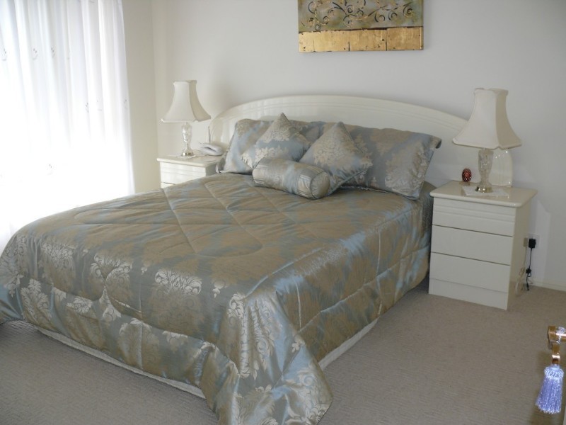 41 Carter Street, Pacific Pines QLD 4211