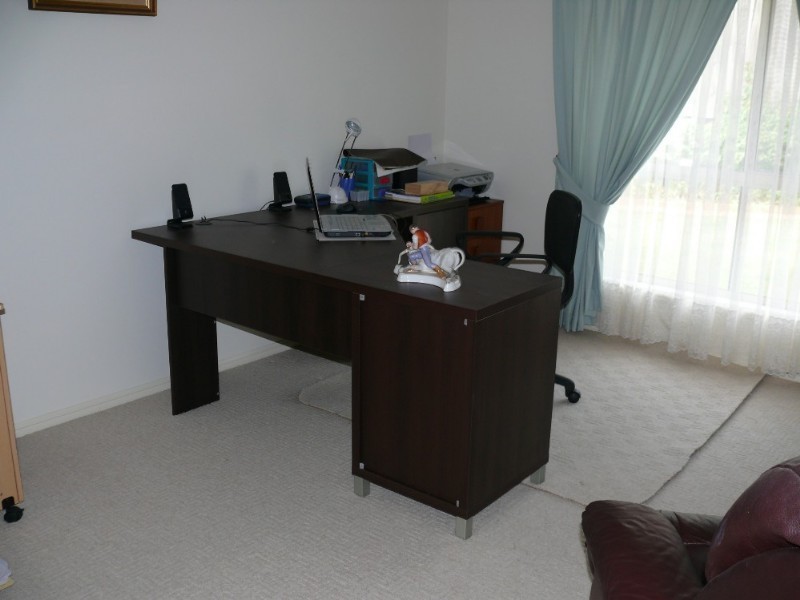 41 Carter Street, Pacific Pines QLD 4211