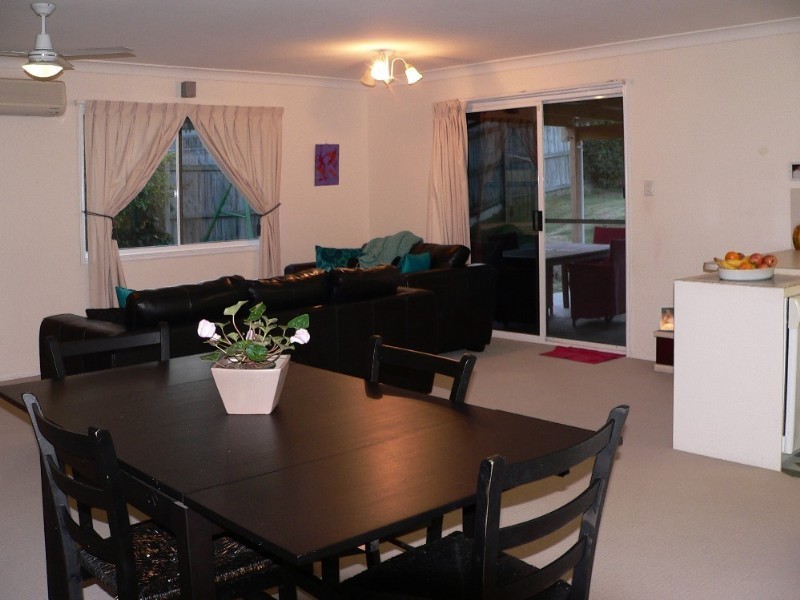 Edens Landing QLD 4207