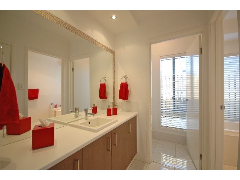 36 Peregrine Crescent, Coomera QLD 4209
