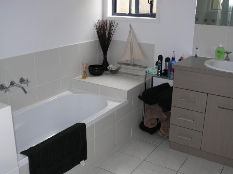 30 Silver Dawn Crescent, Oxenford QLD 4210