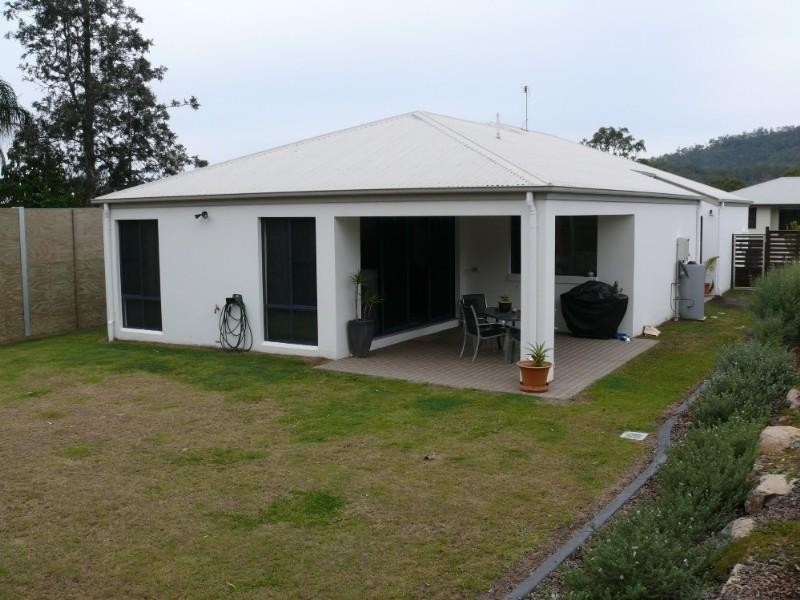 30 Silver Dawn Crescent, Oxenford QLD 4210