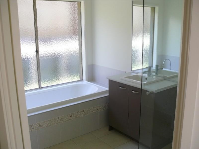 3 Garigal Court, Upper Coomera QLD 4209