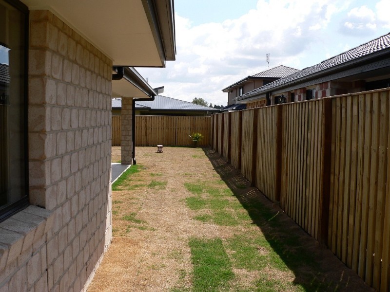 8 Runway Drive, Upper Coomera QLD 4209