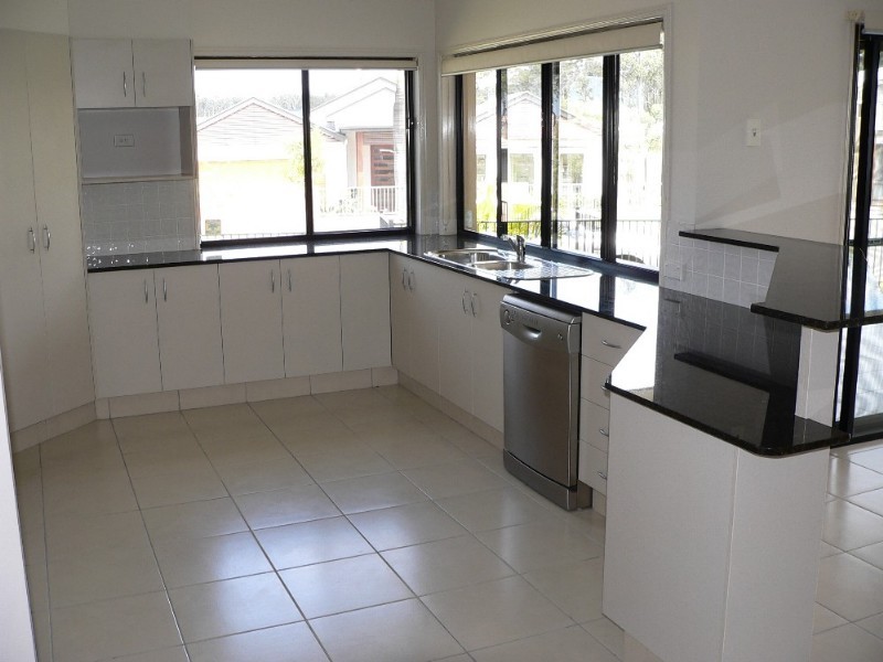 11 Nandina Court, Upper Coomera QLD 4209