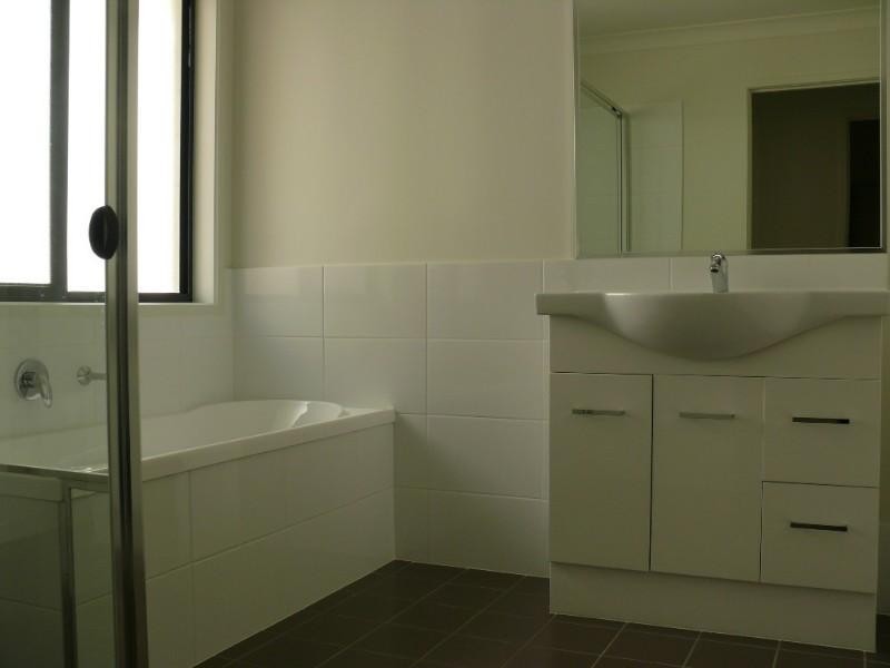 Oxenford QLD 4210