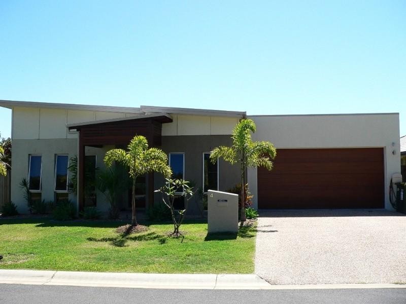 4 Emperor Grove, Upper Coomera QLD 4209