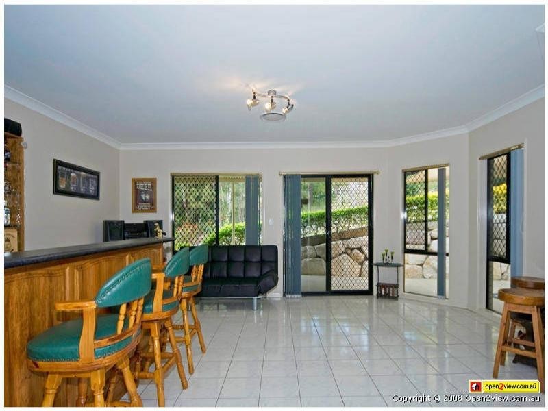 5 Burley Griffin Way, Maudsland QLD 4210