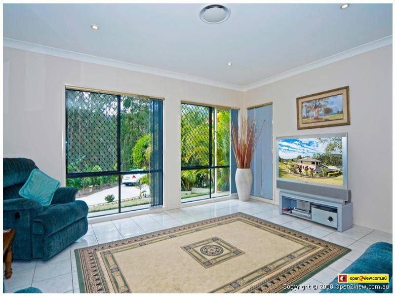 5 Burley Griffin Way, Maudsland QLD 4210
