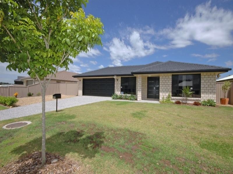 11 Greenleaf Street, Upper Coomera QLD 4209