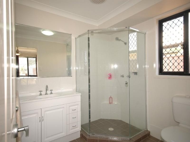 11 Greenleaf Street, Upper Coomera QLD 4209