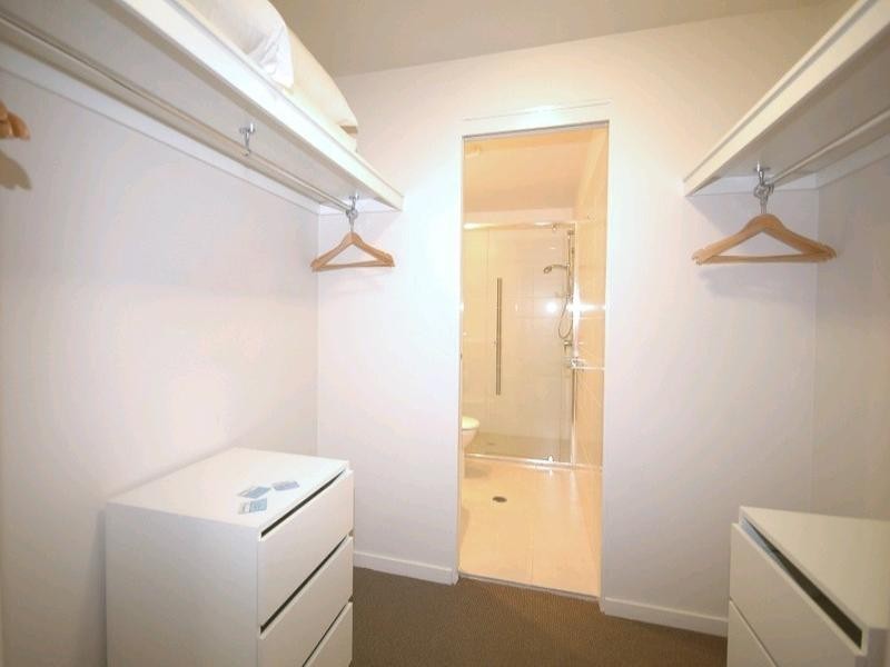 Hope Island QLD 4212