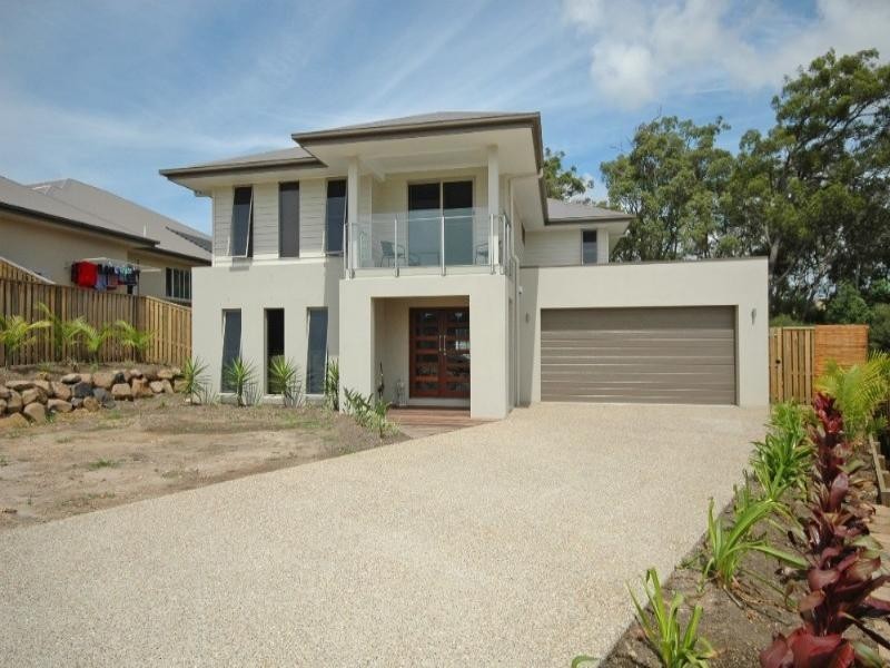 8 Katinka Circuit, Coomera QLD 4209
