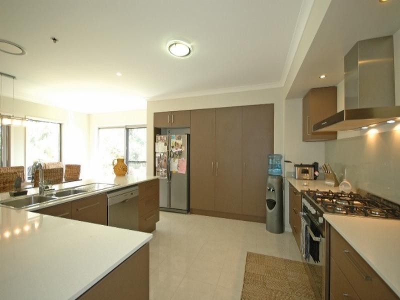 8 Katinka Circuit, Coomera QLD 4209