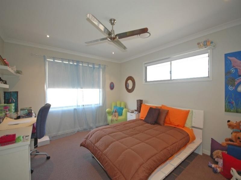 8 Katinka Circuit, Coomera QLD 4209