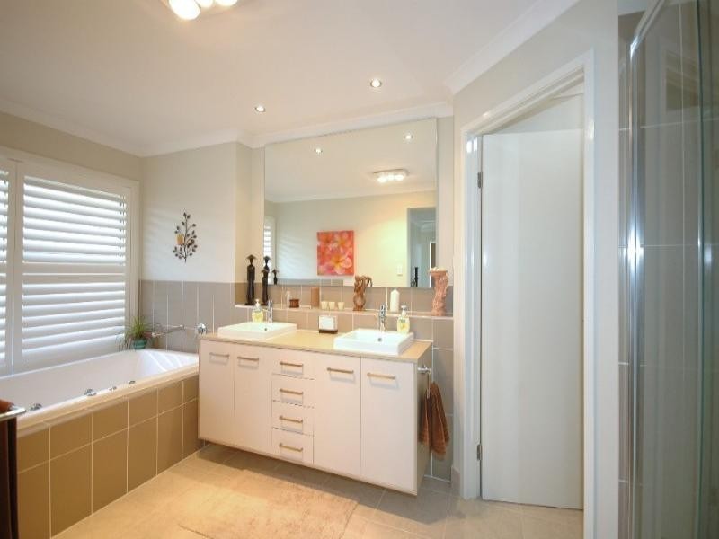 8 Katinka Circuit, Coomera QLD 4209