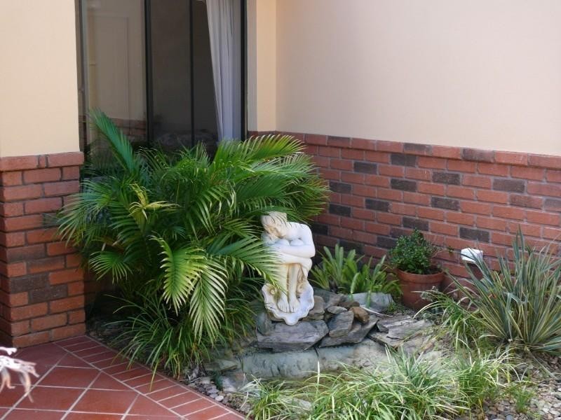 Pacific Pines QLD 4211
