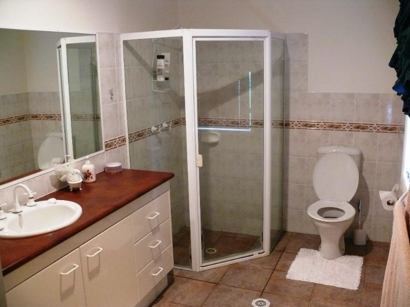 Pacific Pines QLD 4211