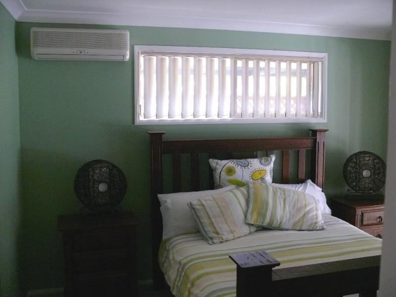 Pacific Pines QLD 4211