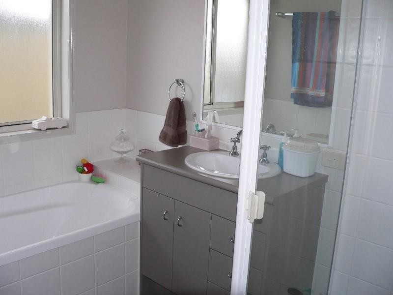 25 Oceanis Drive, Oxenford QLD 4210