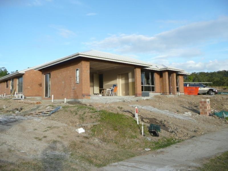 Pacific Pines QLD 4211