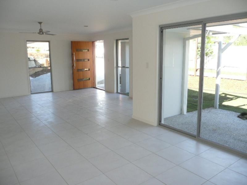 Pacific Pines QLD 4211