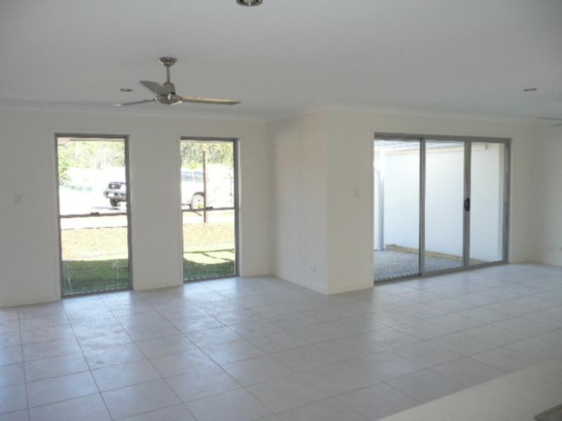 Pacific Pines QLD 4211