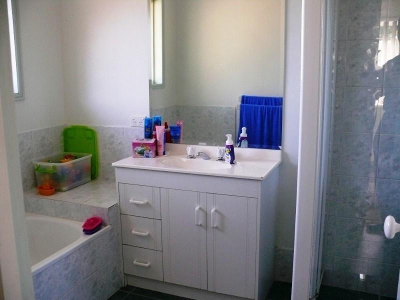 Pacific Pines QLD 4211