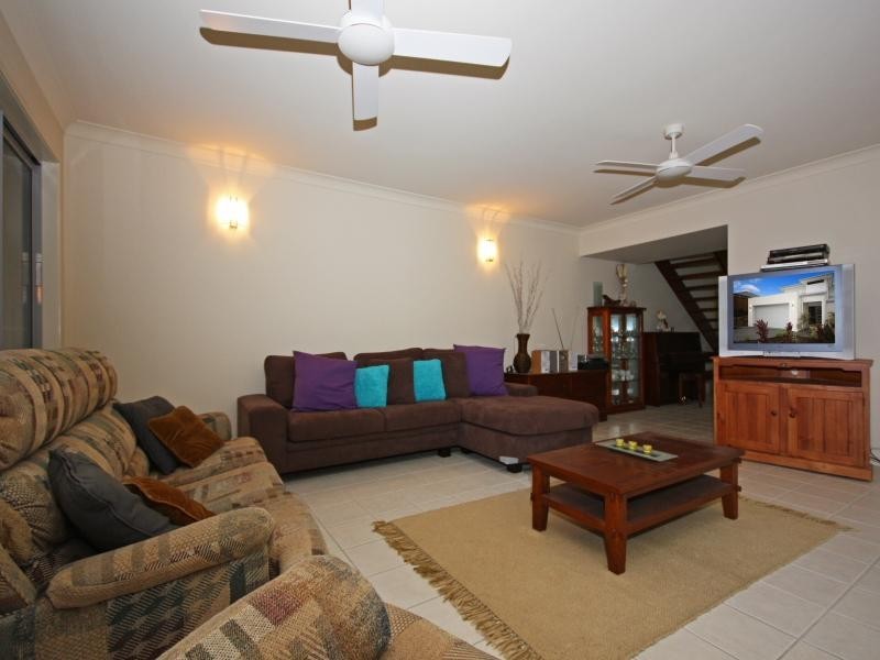 Pacific Pines QLD 4211