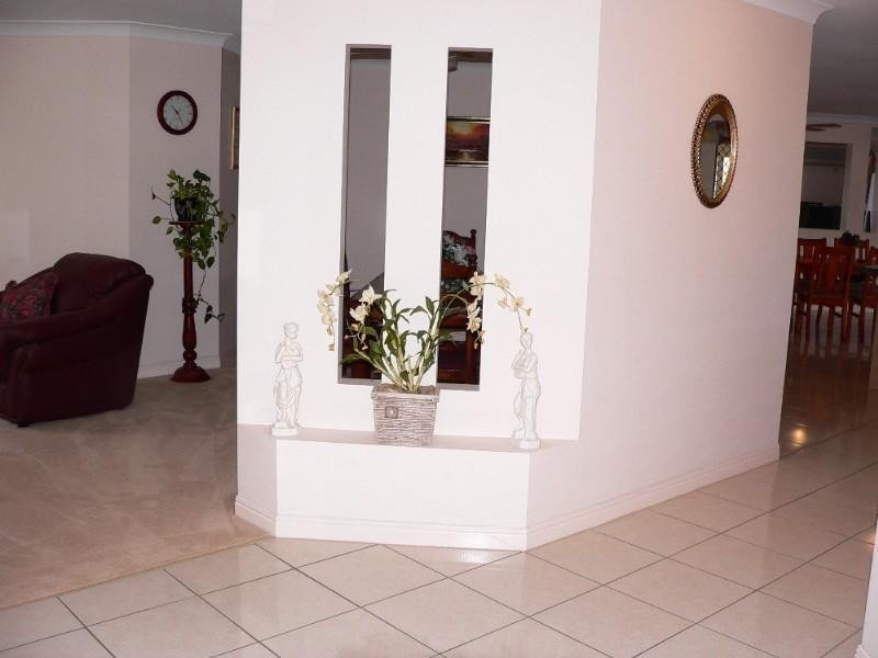 5 Fradgley Court, Ormeau QLD 4208